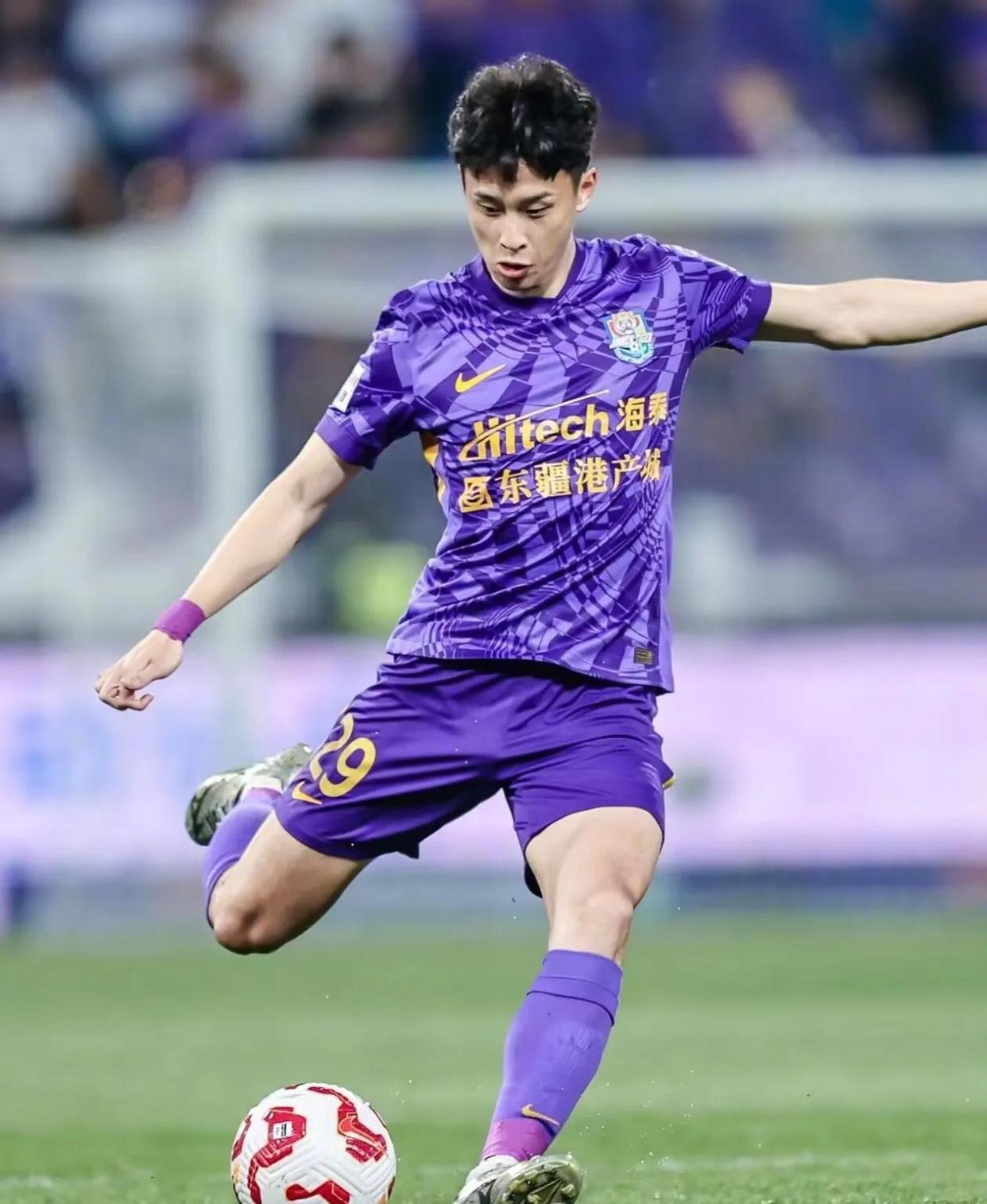 有礼投注-今晨上海海港门线救险——意大利杯节点到来，球迷炸锅，团队化学反应显著(意大利对韩国足球比赛)